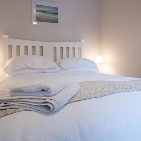 Contemporary One Bedroom Apartment Close To All Amenities In Conservation Area Tain Exterior foto