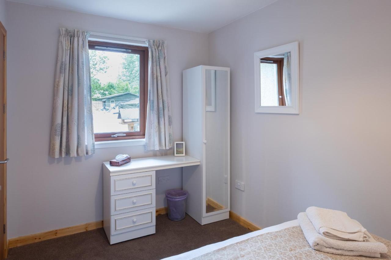 Contemporary One Bedroom Apartment Close To All Amenities In Conservation Area Tain Exterior foto